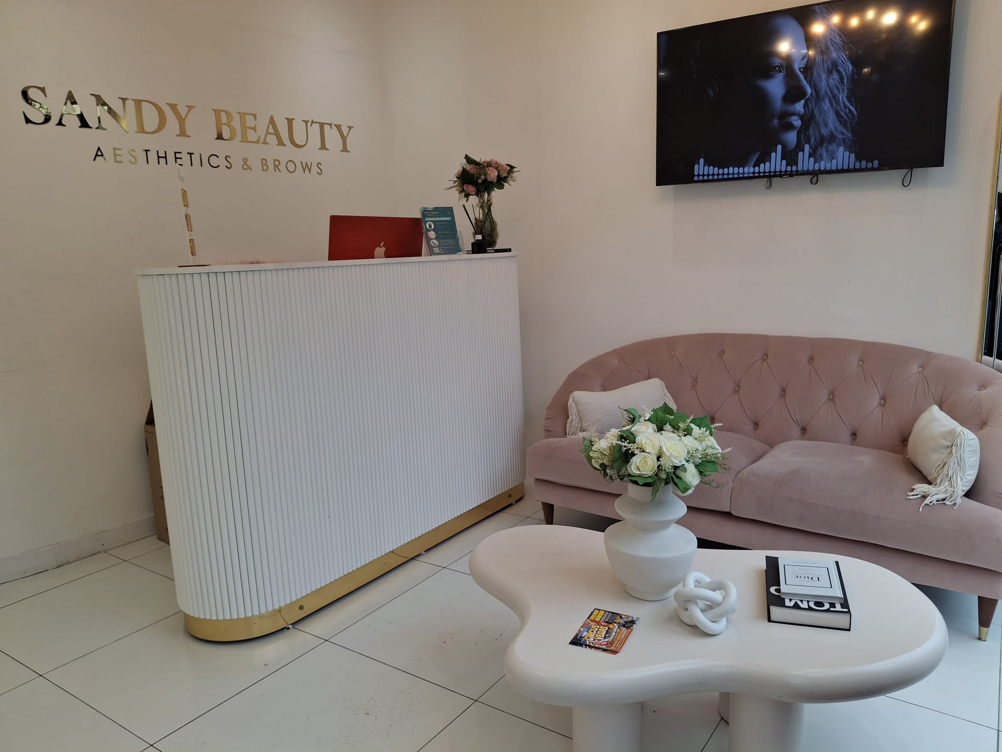 Sandy Beauty Reception Area
